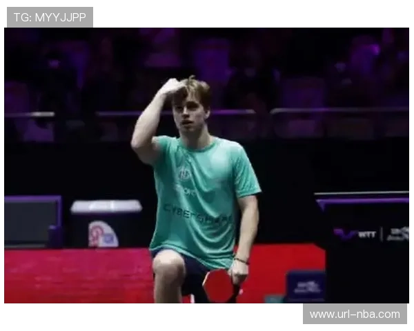 瑞典赛区现温情一幕:莫雷高德对手伤退后放弃庆祝主动安慰