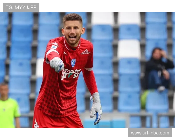 门将维卡里奥高接低挡，热刺少防多场面不落下风